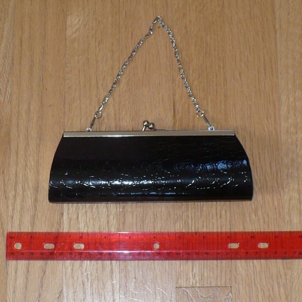Hard Case Faux Snake Skin Evening Clutch with Concealable Chain